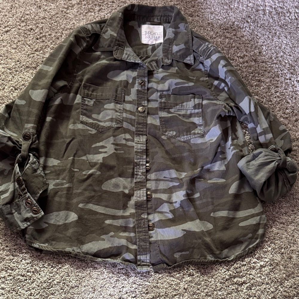 Thread & Supply Green and Gray Casual Button Down Shirt
